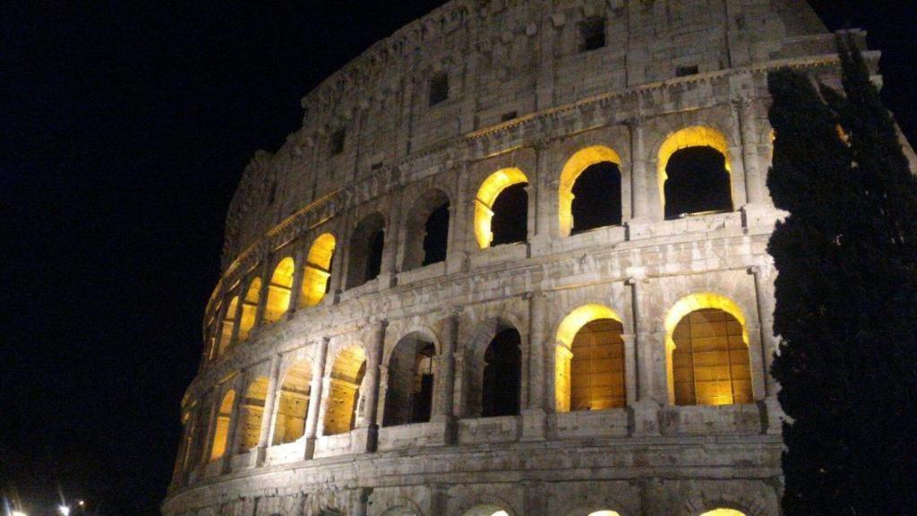 Gladiator'S House Apartment Rome Bagian luar foto